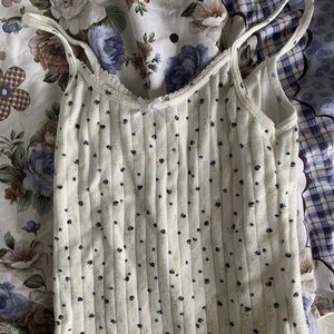 BNWT (plastic tag) BRANDY MELVILLE SKYLAR BOW TANK